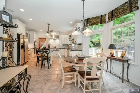 21 Coventry Way Ringwood NJ 07456