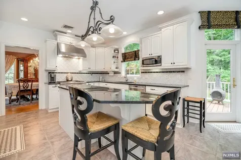 21 Coventry Way Ringwood NJ 07456