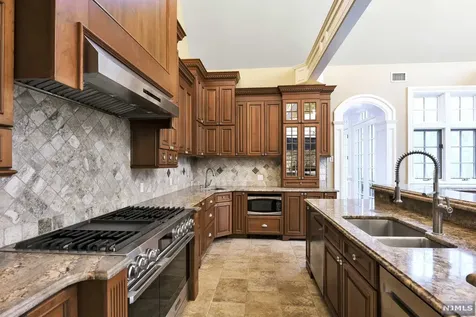70 Twin Brooks Road Saddle River NJ 07458