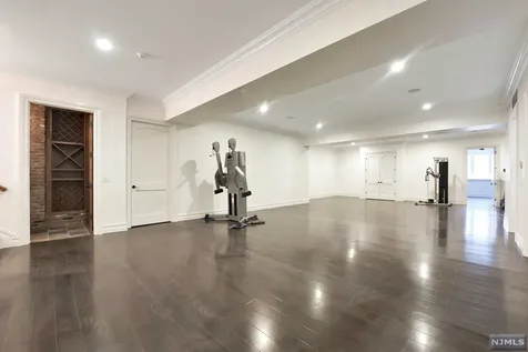 70 Twin Brooks Road Saddle River NJ 07458