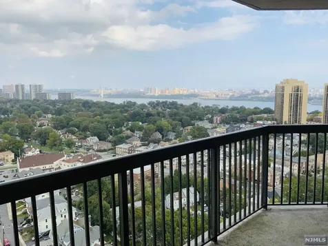 770 Anderson Avenue Cliffside Park NJ 07010
