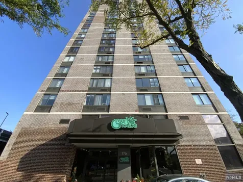 770 Anderson Avenue Cliffside Park NJ 07010