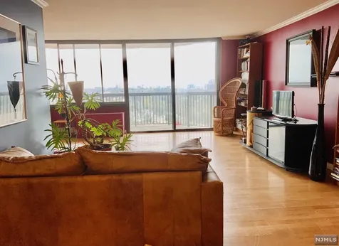 770 Anderson Avenue Cliffside Park NJ 07010