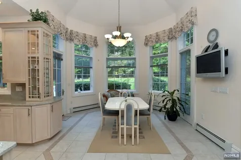 11 Alford Drive Saddle River NJ 07458