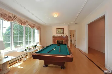 11 Alford Drive Saddle River NJ 07458