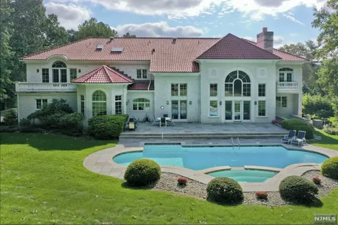 11 Alford Drive Saddle River NJ 07458
