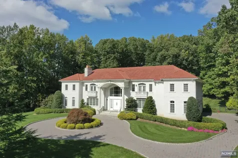 11 Alford Drive Saddle River NJ 07458