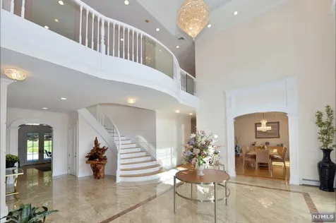 11 Alford Drive Saddle River NJ 07458