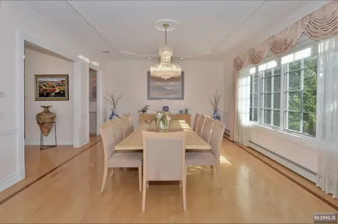 11 Alford Drive Saddle River NJ 07458