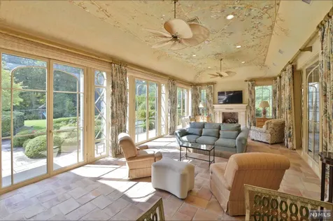 8 Trailside Place Saddle River NJ 07458