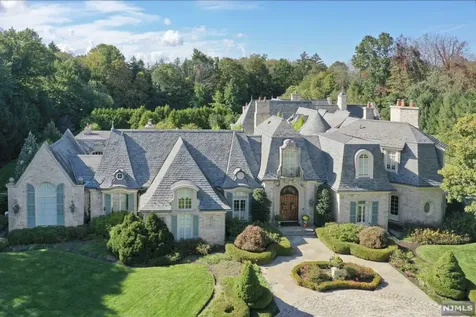 8 Trailside Place Saddle River NJ 07458