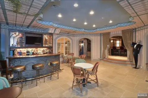 8 Trailside Place Saddle River NJ 07458