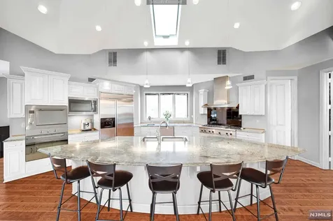 50 Rolling Ridge Road Upper Saddle River NJ 07458