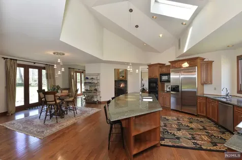 50 Rolling Ridge Road Upper Saddle River NJ 07458