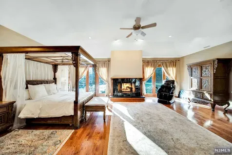 50 Rolling Ridge Road Upper Saddle River NJ 07458