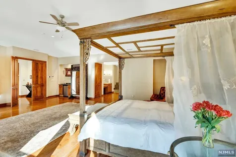50 Rolling Ridge Road Upper Saddle River NJ 07458