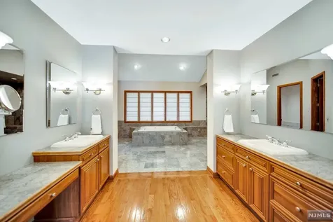 50 Rolling Ridge Road Upper Saddle River NJ 07458