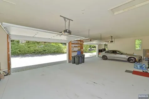 50 Rolling Ridge Road Upper Saddle River NJ 07458