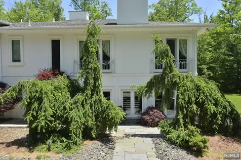 50 Rolling Ridge Road Upper Saddle River NJ 07458