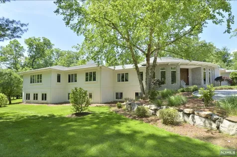 50 Rolling Ridge Road Upper Saddle River NJ 07458