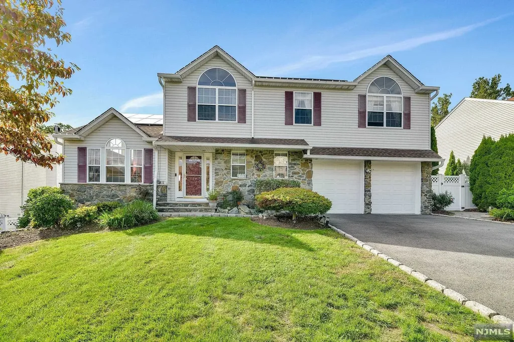 31 Elinora Drive Wanaque NJ 07465