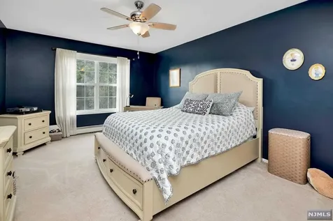 31 Elinora Drive Wanaque NJ 07465