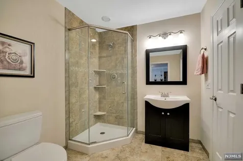 31 Elinora Drive Wanaque NJ 07465