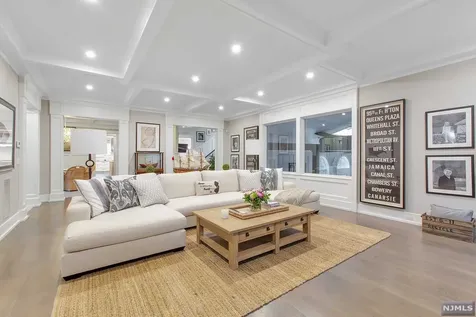 8 Kenwood Road Saddle River NJ 07458