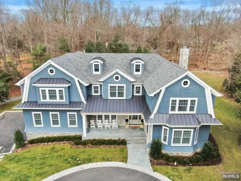 8 Kenwood Road Saddle River NJ 07458