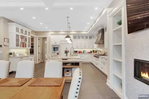 8 Kenwood Road Saddle River NJ 07458