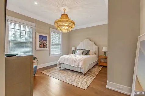 8 Kenwood Road Saddle River NJ 07458