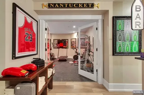 8 Kenwood Road Saddle River NJ 07458