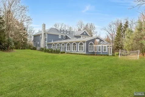 8 Kenwood Road Saddle River NJ 07458