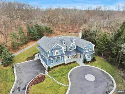 8 Kenwood Road Saddle River NJ 07458