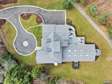 8 Kenwood Road Saddle River NJ 07458