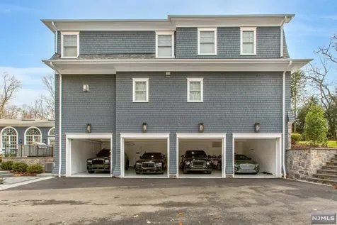 8 Kenwood Road Saddle River NJ 07458