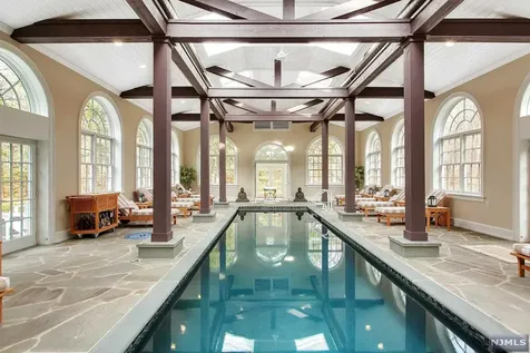 8 Kenwood Road Saddle River NJ 07458