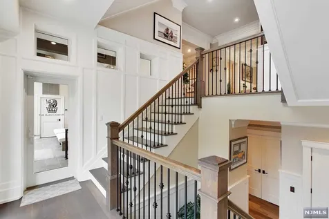 8 Kenwood Road Saddle River NJ 07458