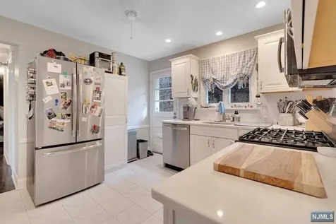 741 Taylor Avenue Twp Of Washington NJ 07676