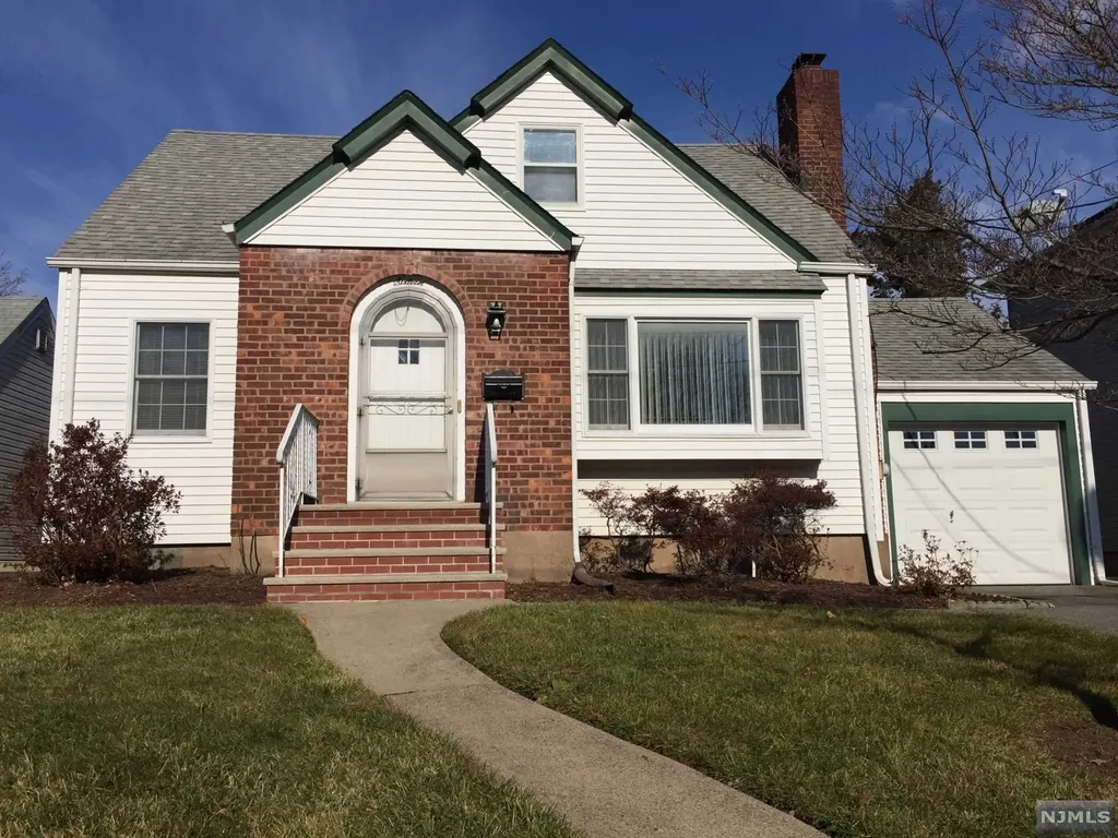 16 Huntting Drive Dumont NJ 07628