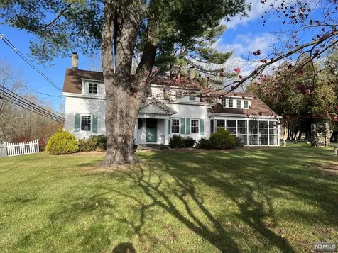 726 Ramapo Valley Road Oakland NJ 07436