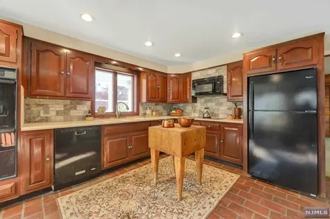 726 Ramapo Valley Road Oakland NJ 07436
