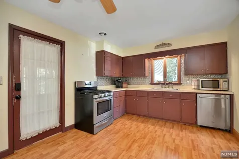 515 Connie Avenue Franklin Lakes NJ 07417