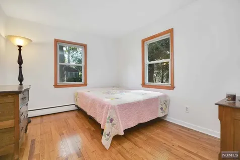 515 Connie Avenue Franklin Lakes NJ 07417