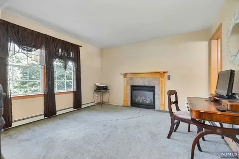 515 Connie Avenue Franklin Lakes NJ 07417