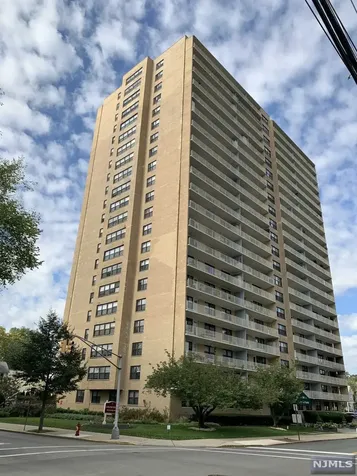 285 Aycrigg Avenue Passaic NJ 07055
