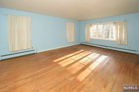 9 Fox Hedge Road Saddle River NJ 07458