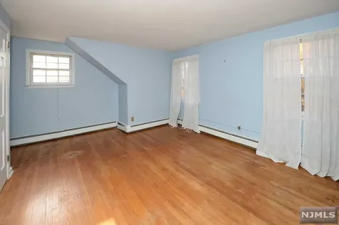 9 Fox Hedge Road Saddle River NJ 07458