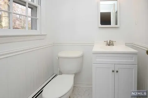 9 Fox Hedge Road Saddle River NJ 07458