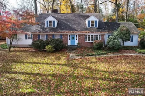 9 Fox Hedge Road Saddle River NJ 07458
